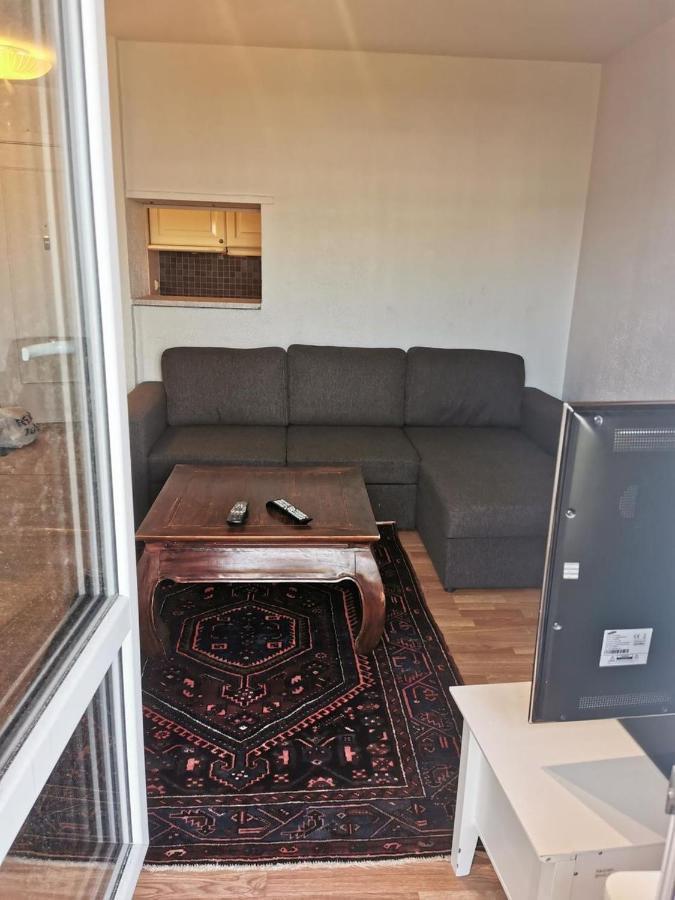 Kongensgate, Koselig Liten Leilighet, 5 Min Unna Sentrum 크리스티안산 외부 사진